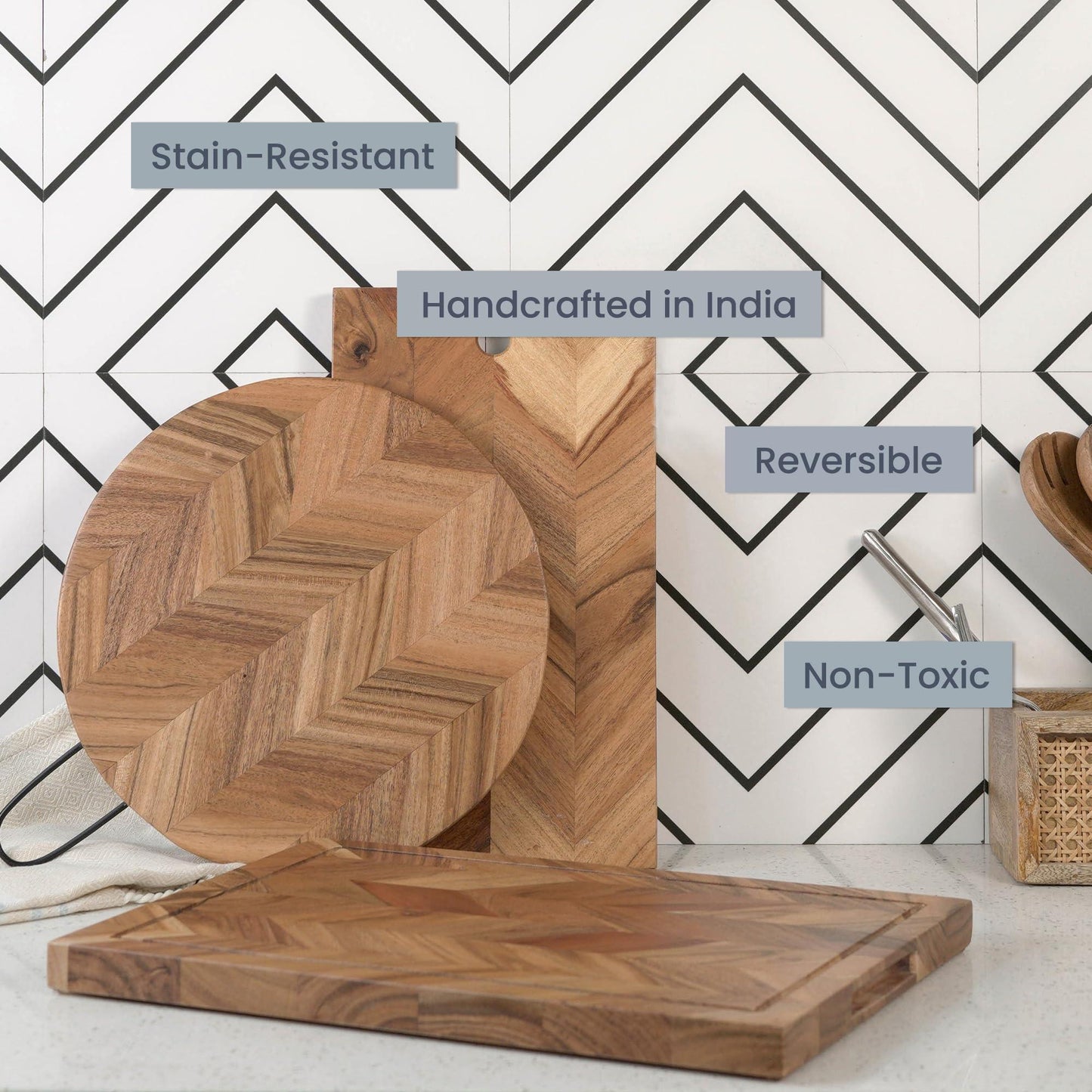 The Fine Living Co. Large Cutting Board Acacia Wood Meat Chopping Board Butcher Block with Juice Groove Chevron Chequered Style 1 Thick & Food grade Serving Board 16 x12