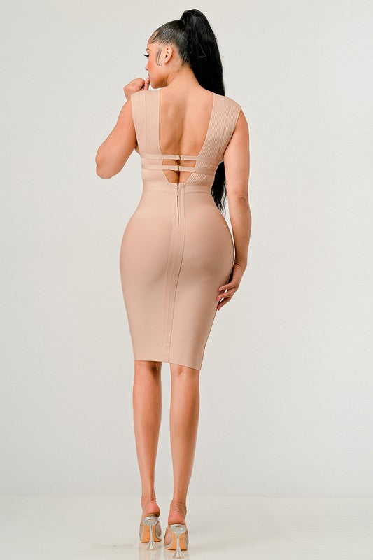 NATURALLY CHIC BANDAGE DRESS - Scarvesnthangs