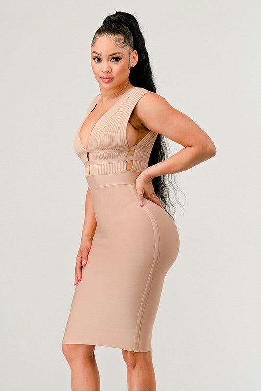 NATURALLY CHIC BANDAGE DRESS - Scarvesnthangs