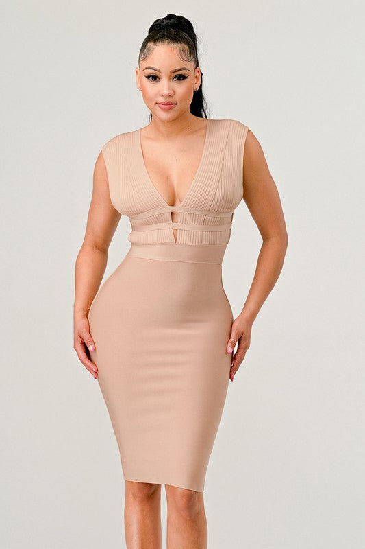 NATURALLY CHIC BANDAGE DRESS - Scarvesnthangs