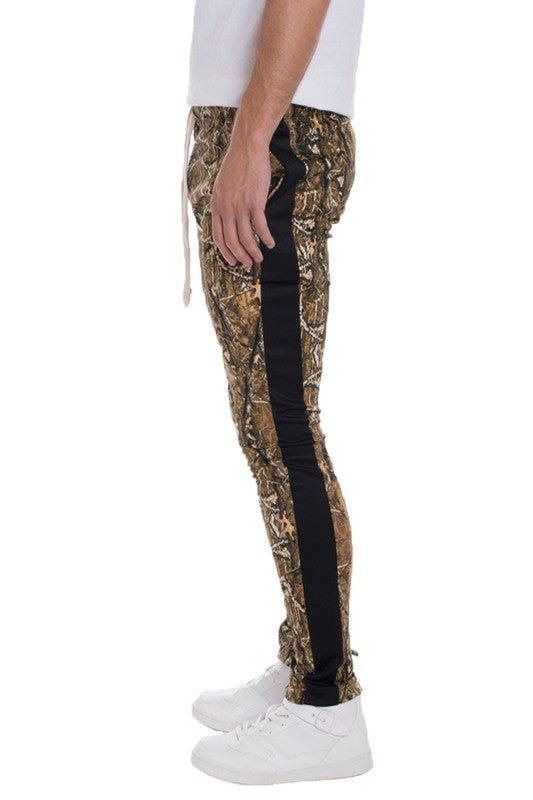 Men's Hunter Camo Track Pants - Scarvesnthangs