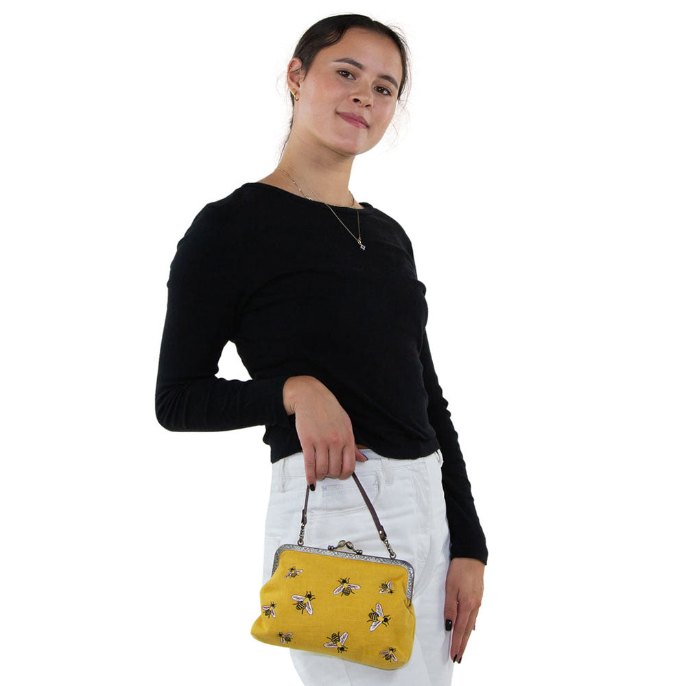 Bees Vintage Kisslock Handbag : Yellow-4