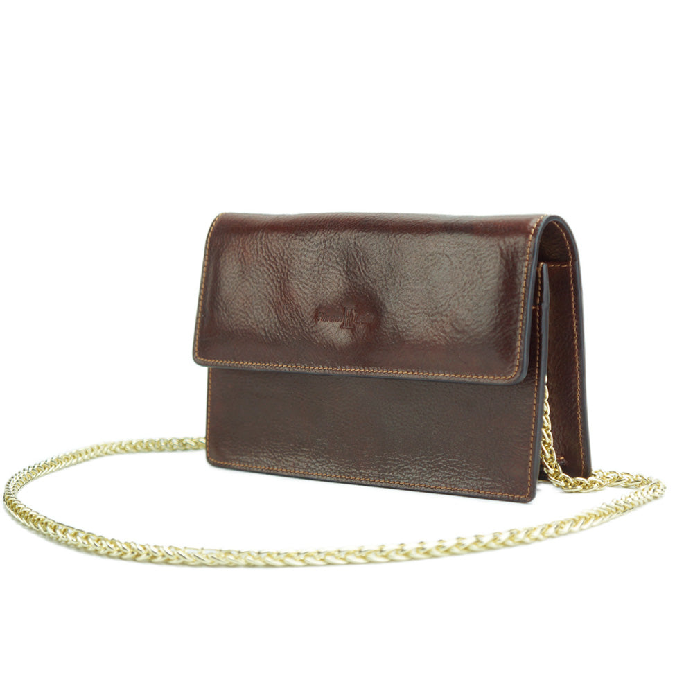 Wristlet made with cow leather - Scarvesnthangs