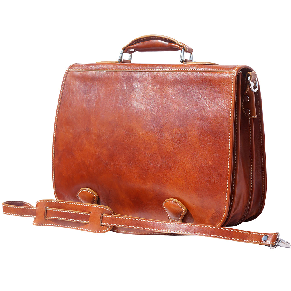 Leather briefcase in two compartments with double pockets on the front - Scarvesnthangs