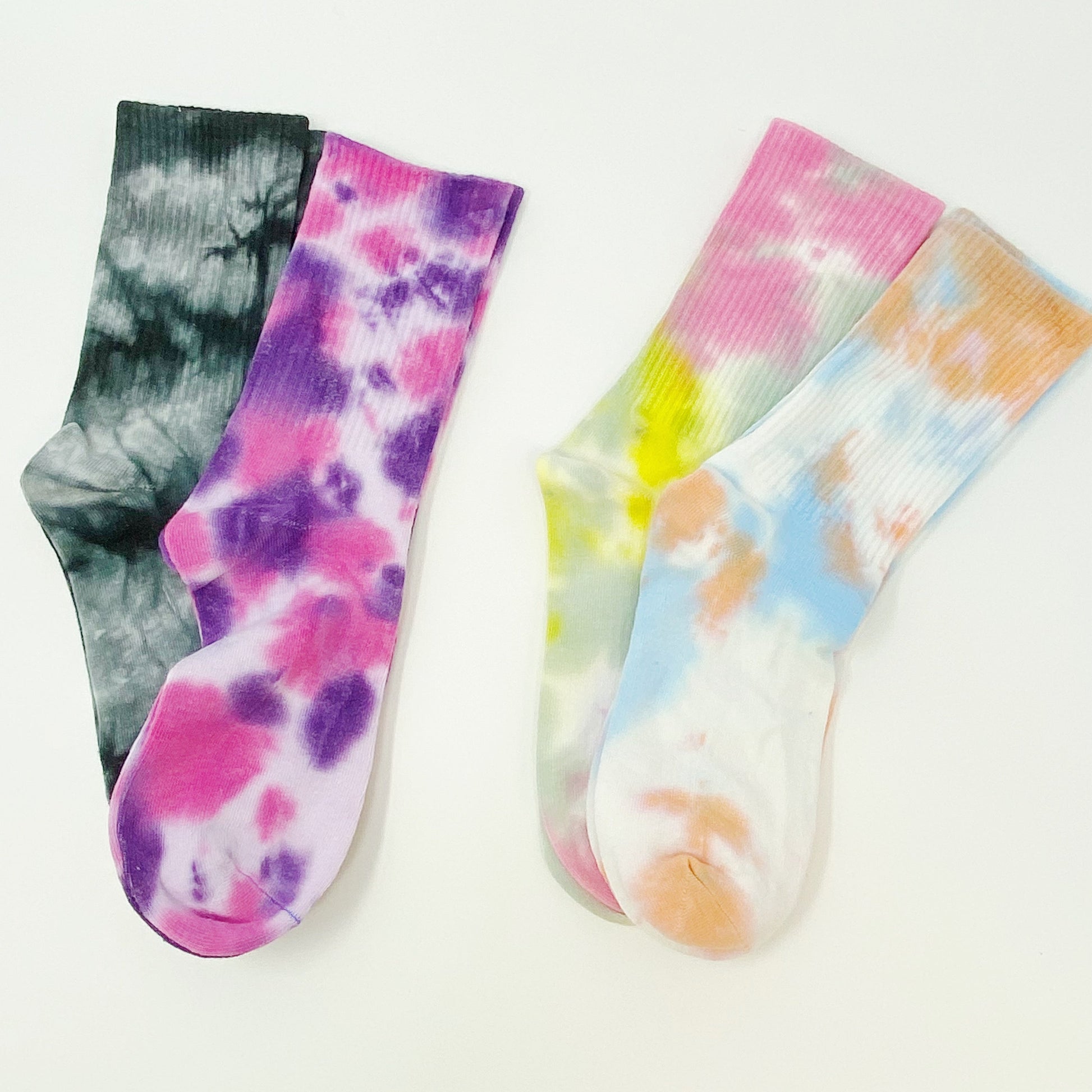 Free Mind Tie Dye Socks Set - Scarvesnthangs