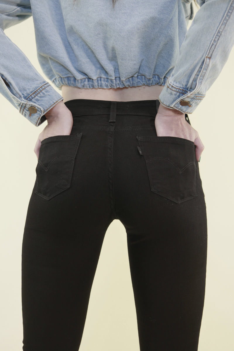 Levi's 711 Skinny Jeans - Scarvesnthangs