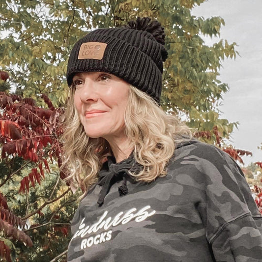 VIBE COTTON CASHMERE POM HAT | BLACK-0