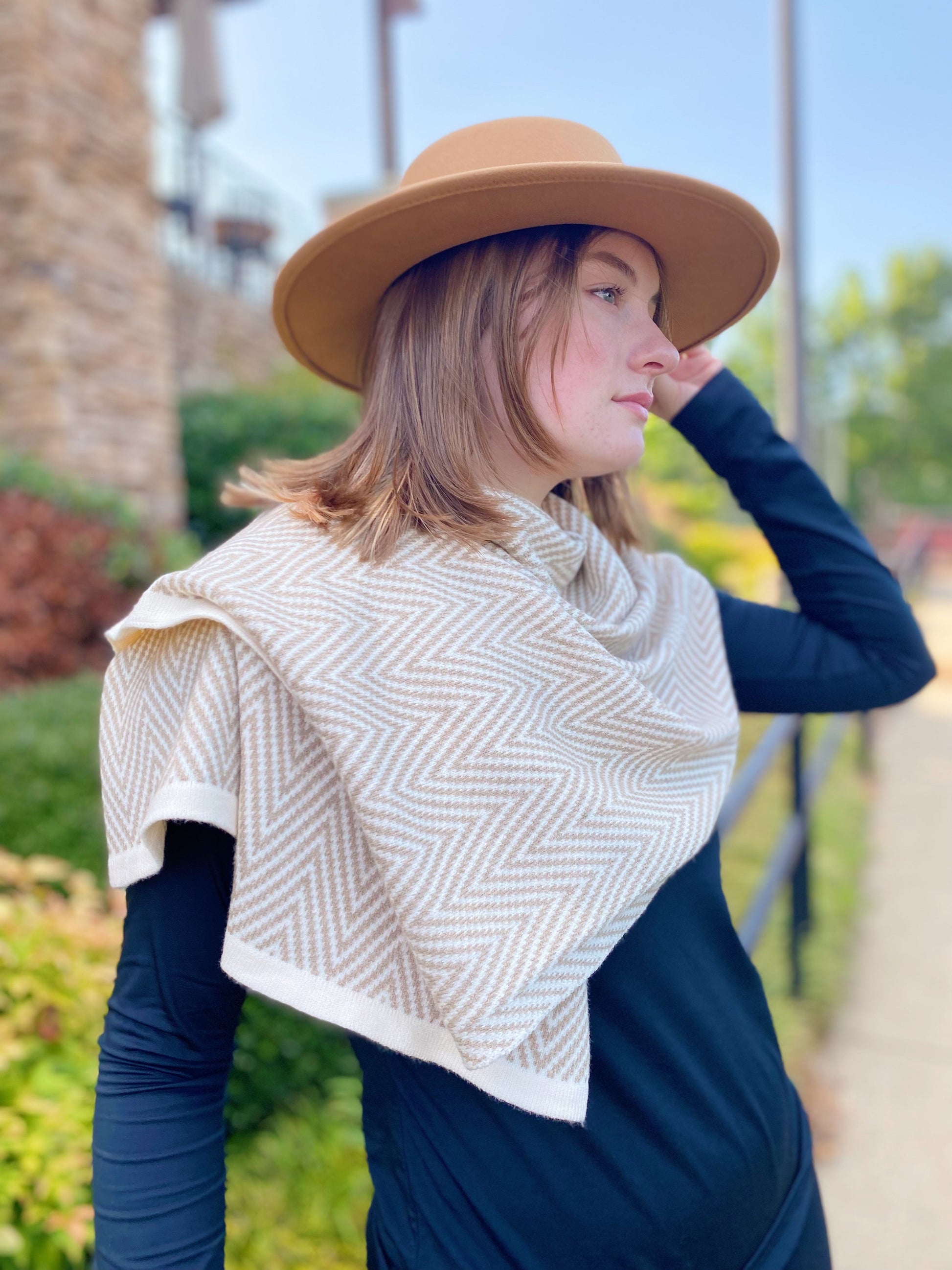 Riverside Luxe Poncho - Scarvesnthangs