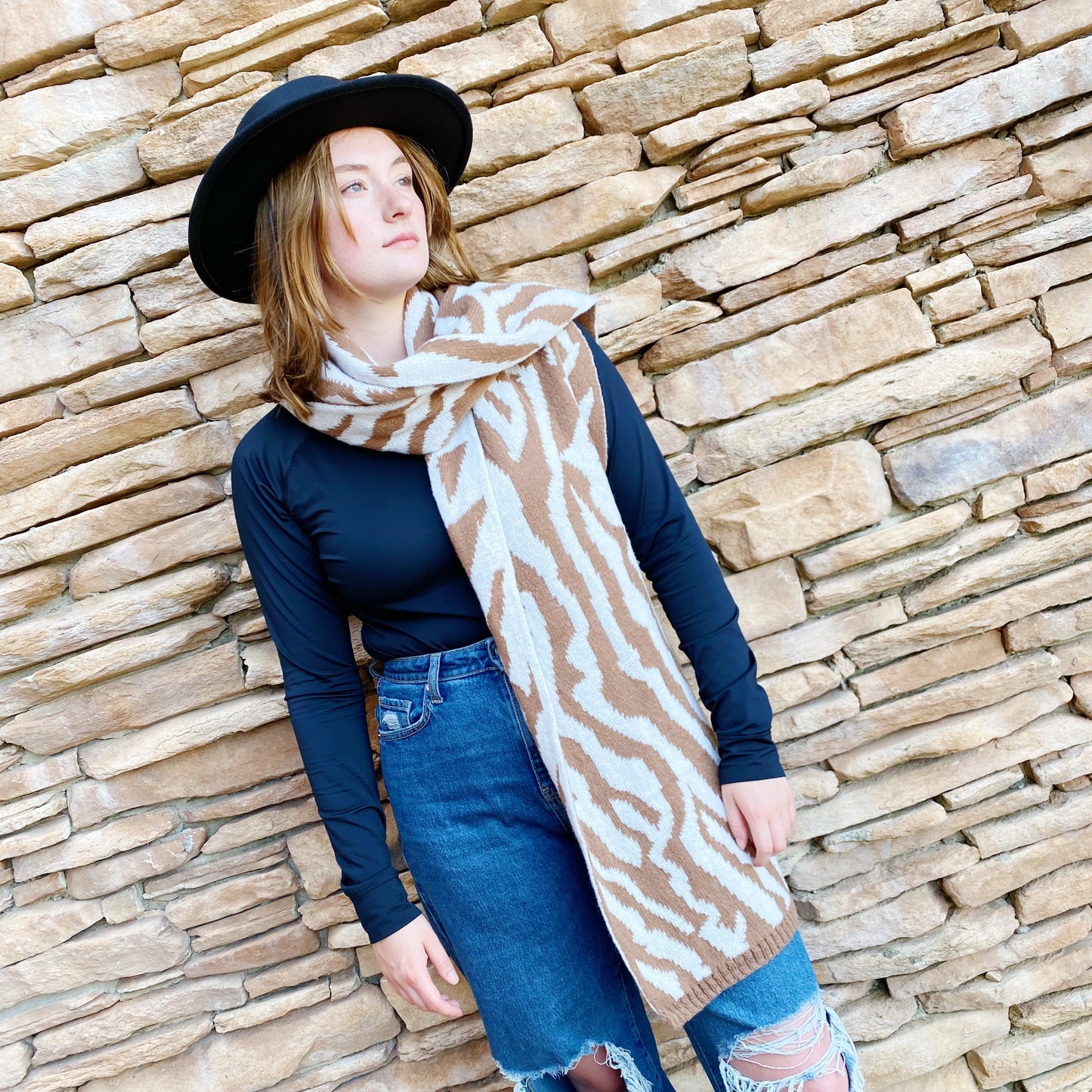 Dare To Wear Cozy Scarf - Scarvesnthangs