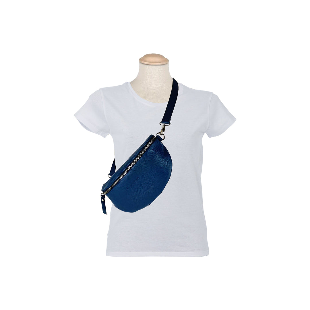 RB1015D | Waist bag with removable shoulder strap in Genuine Leather Made in Italy. Attachments with shiny nickel metal snap hooks - Blue color - Dimensions: 24 x 14 x 7-6