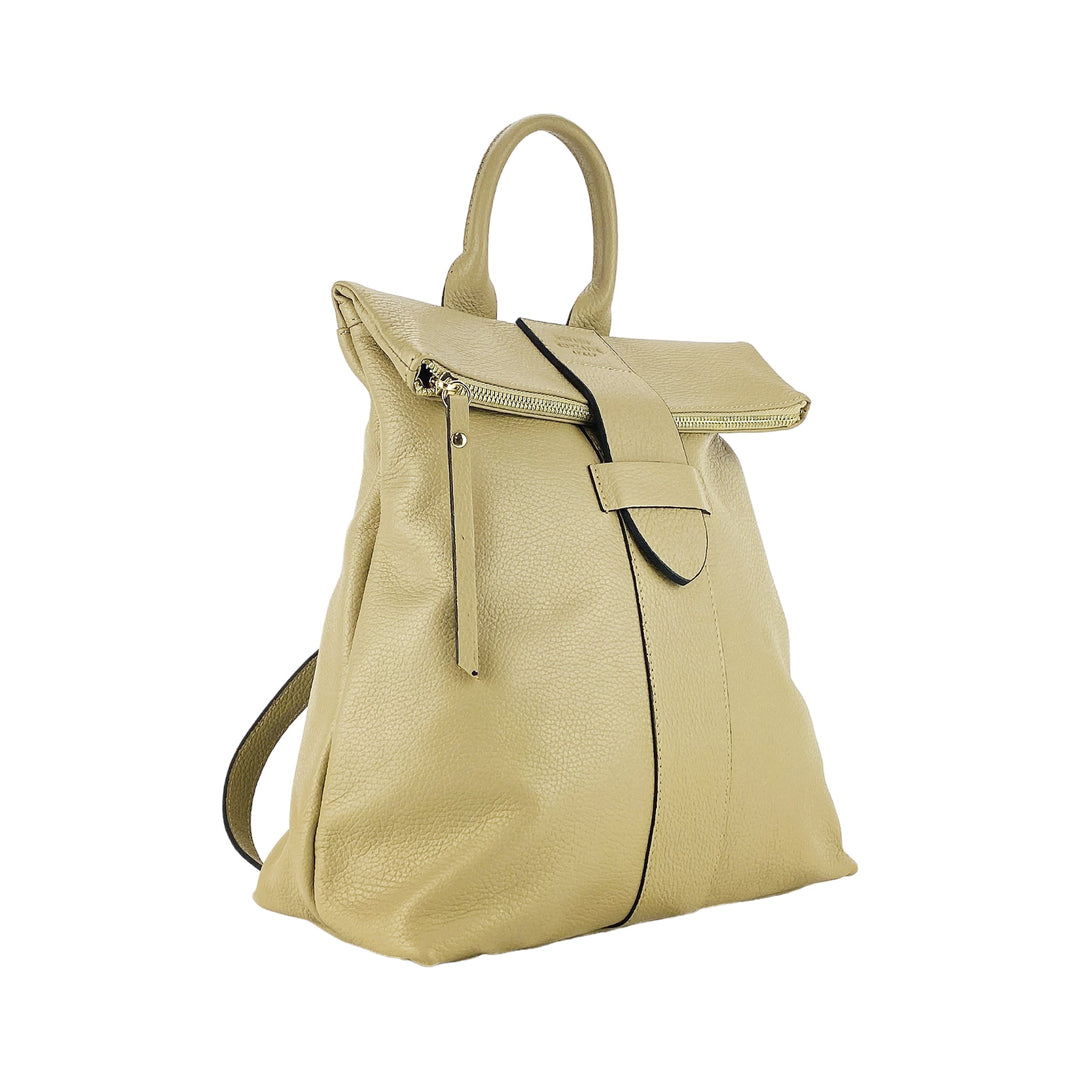 RB1021AL | Soft women's backpack in genuine leather Made in Italy with adjustable shoulder straps. Zipper and accessories in shiny gold metal - Beige color - Dimensions: 30 x 34 x 10.5 cm-0