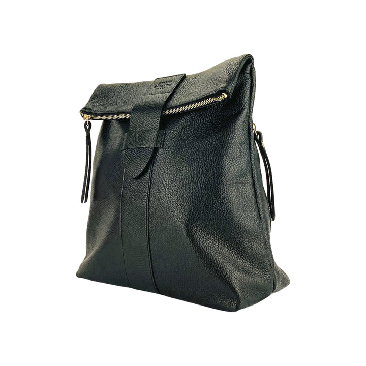 RB1021A | Soft women's backpack in genuine leather Made in Italy with adjustable shoulder straps. Zipper and accessories in shiny gold metal - Black color - Dimensions: 30 x 34 x 10.5 cm-1