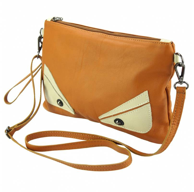 Teodora Clutch in smooth calfskin leather - Scarvesnthangs