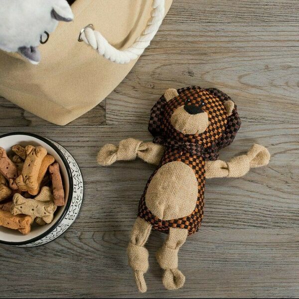 Bone Dry Squeaky Burlap Lion Pet Toy - Scarvesnthangs