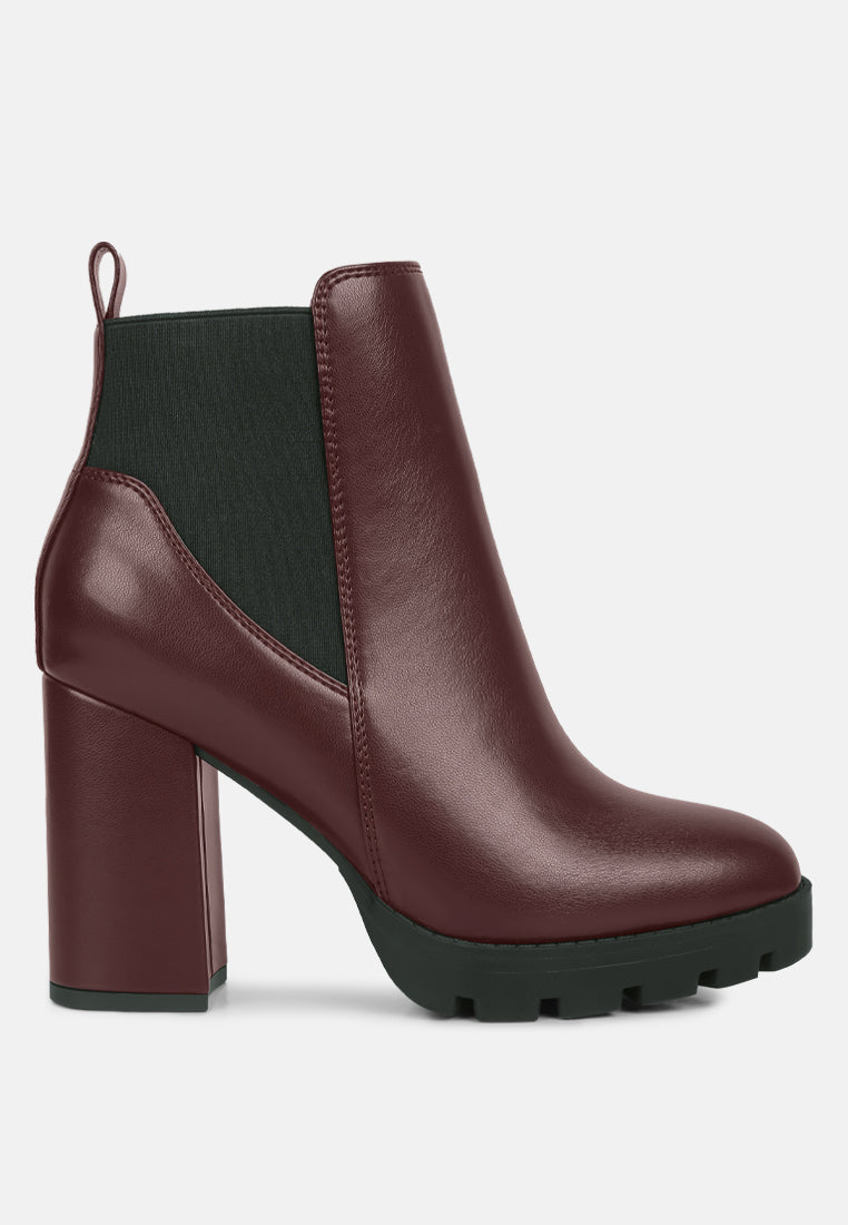 bolt block heeled chelsea boots-10